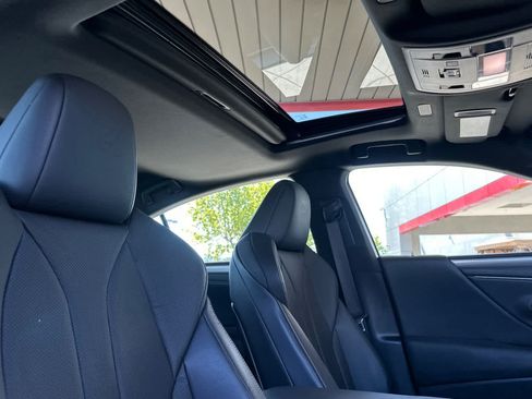 Certified 2023 Lexus ES 350 F Sport w/ Accessory Package (Z1) FWD image 17