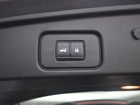 Used 2023 Nissan Pathfinder Platinum AWD/4WD image 36