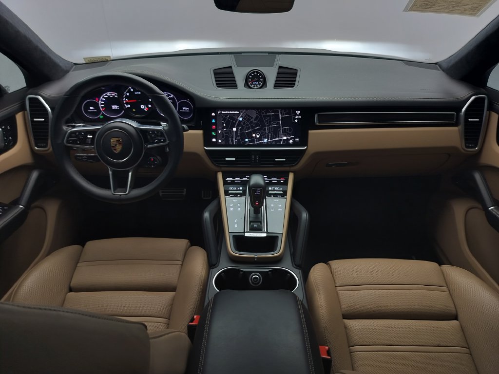 Certified 2023 Porsche Cayenne GTS AWD/4WD image 15