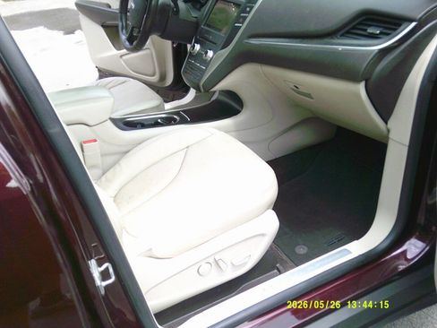 Used 2017 Lincoln MKC Reserve w/ Lincoln MKC Climate Package AWD/4WD image 18