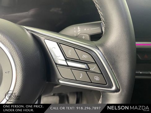 Used 2024 Buick Envision Preferred image 23