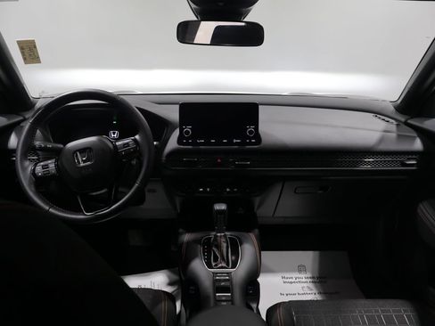 Used 2024 Honda HR-V Sport image 15