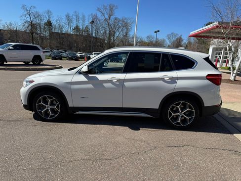 Used 2016 BMW X1 xDrive28i AWD/4WD image 4