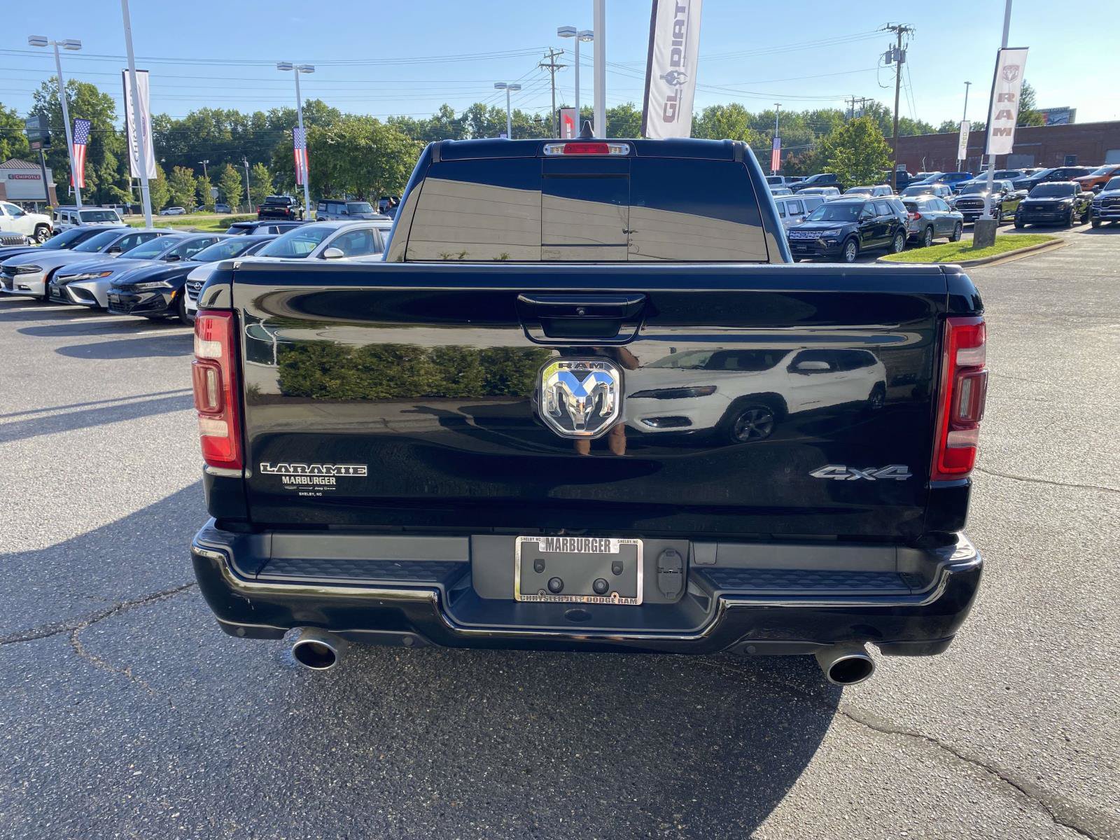 Used 2023 RAM 1500 Laramie AWD/4WD image 6