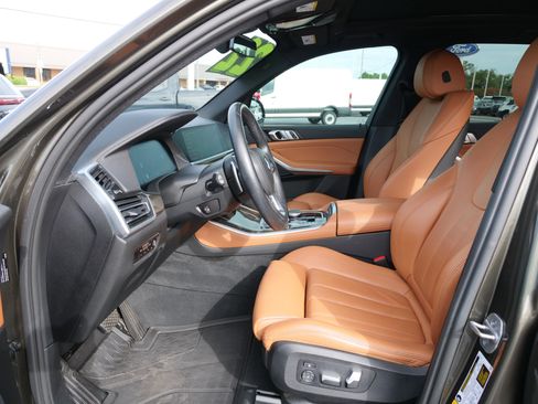 Used 2022 BMW X5 xDrive40i w/ Premium Package image 14