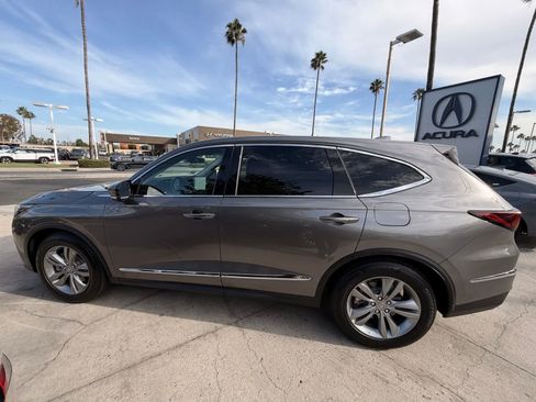 Certified 2026 Acura MDX FWD image 2