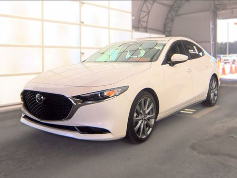 Used 2025 MAZDA MAZDA3 s FWD image 1