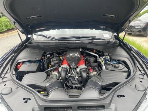 New 2024 Maserati Levante Trofeo image 10