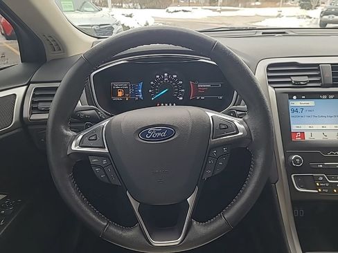 Used 2019 Ford Fusion SE w/ Equipment Group 151A image 15