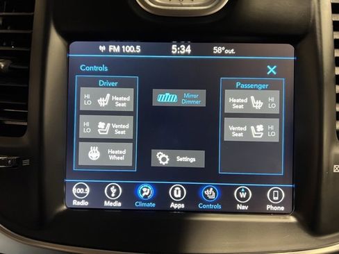 Used 2019 Chrysler 300 Limited w/ Safetytec Plus Group image 41