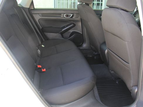 Used 2022 Honda Civic EX image 25