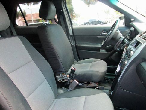 Used 2014 Ford Explorer 4WD Police Interceptor image 12