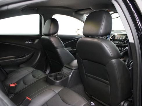 Used 2016 Chevrolet Volt Premier w/ Driver Confidence Package image 27