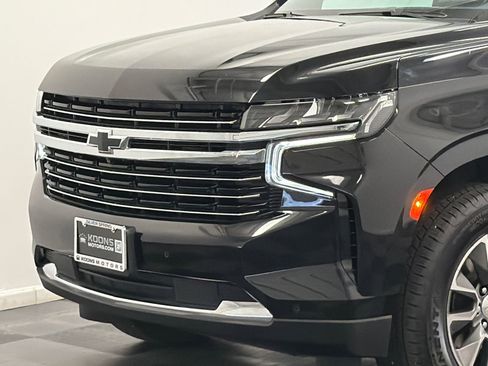 Used 2024 Chevrolet Tahoe LT w/ Luxury Package AWD/4WD image 2