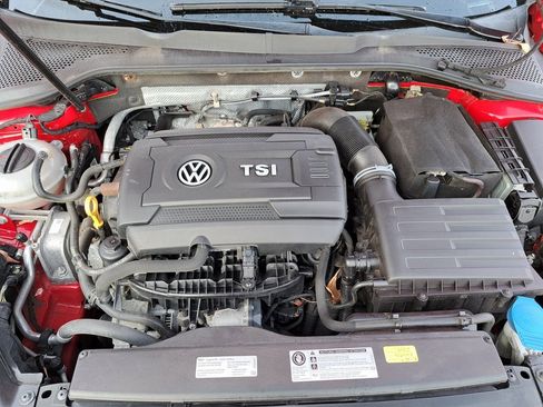 Used 2017 Volkswagen Golf S image 28