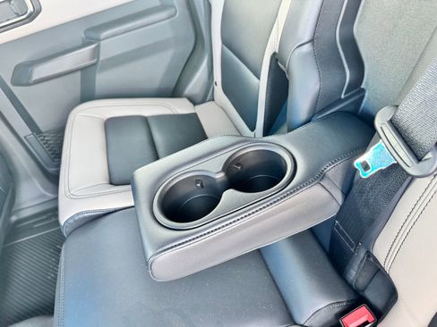 Used 2024 Ford Bronco Wildtrak image 29