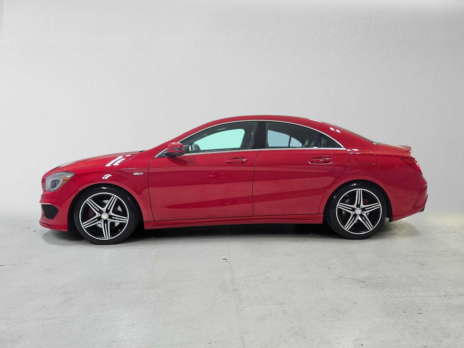 Used 2015 Mercedes-Benz CLA 250 4MATIC image 6