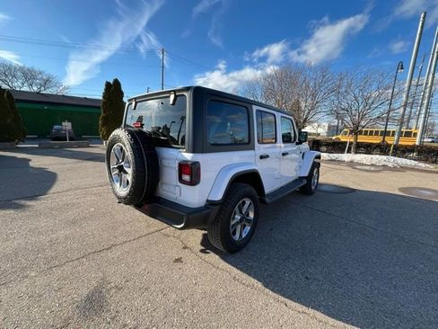 Used 2020 Jeep Wrangler Unlimited Sahara AWD/4WD image 6