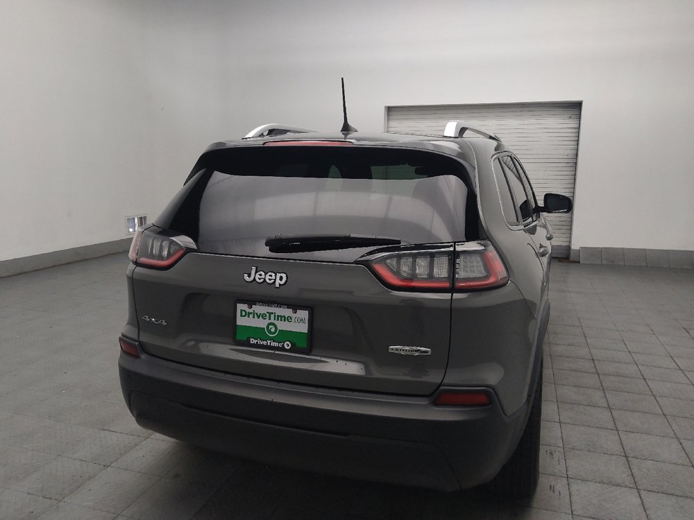Used 2019 Jeep Cherokee Latitude Plus w/ Cold Weather Group AWD/4WD image 7