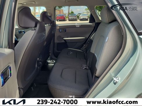 New 2027 Kia Seltos S FWD image 11