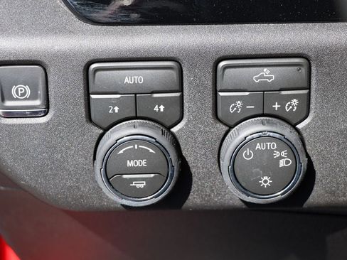 Used 2026 Chevrolet Silverado 1500 LT AWD/4WD image 22