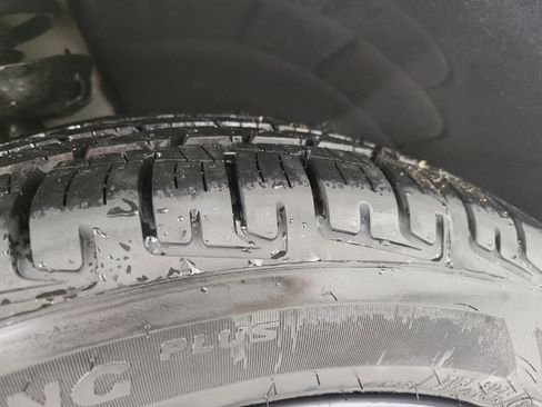 Used 2024 Chevrolet Equinox RS w/ RS Leather Package image 5