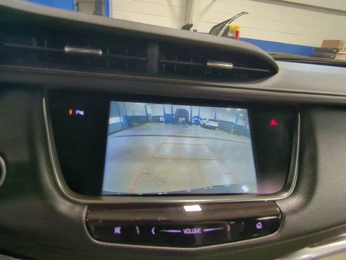 Used 2019 Cadillac XT5 Premium Luxury AWD/4WD image 15
