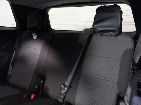 Used 2018 Chevrolet Traverse LT image 12