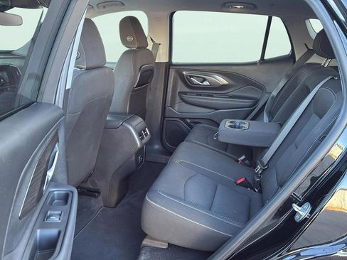Used 2022 GMC Terrain SLE w/ Driver Convenience Package FWD image 18
