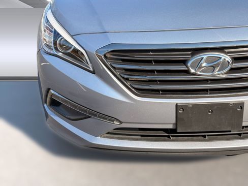 Used 2015 Hyundai Sonata Limited w/ Option Group 05 image 11