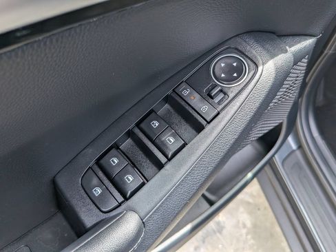 Certified 2026 Kia Seltos EX w/ EX Sunroof Package FWD image 19