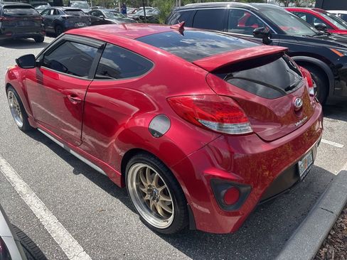 Used 2016 Hyundai Veloster Turbo FWD image 17