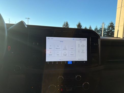 Used 2024 Ford F350 Limited w/ FX4 Off-Road Package image 15