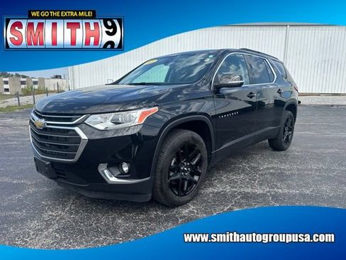 Certified 2021 Chevrolet Traverse LT FWD image 1