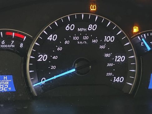 Used 2014 Toyota Camry LE FWD image 23