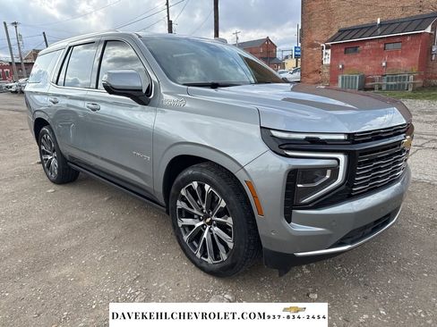 Used 2025 Chevrolet Tahoe High Country image 7