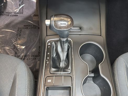 Used 2019 Kia Sorento FWD V6 image 21