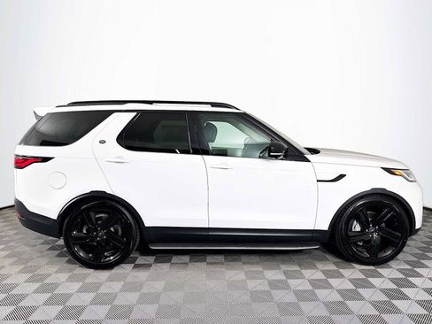 New 2025 Land Rover Discovery S AWD/4WD image 4