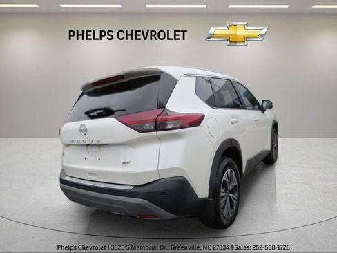 Used 2023 Nissan Rogue SV w/ SV Premium B Package FWD image 9