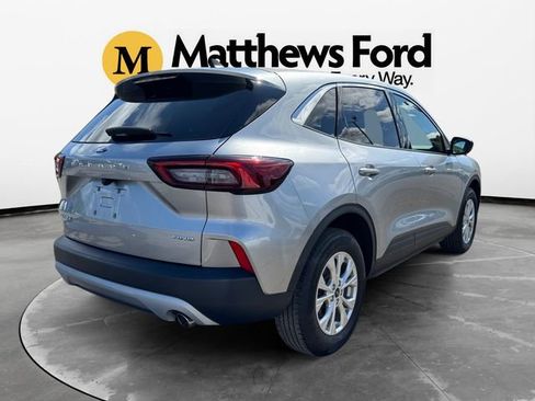 Used 2023 Ford Escape Active AWD/4WD image 5