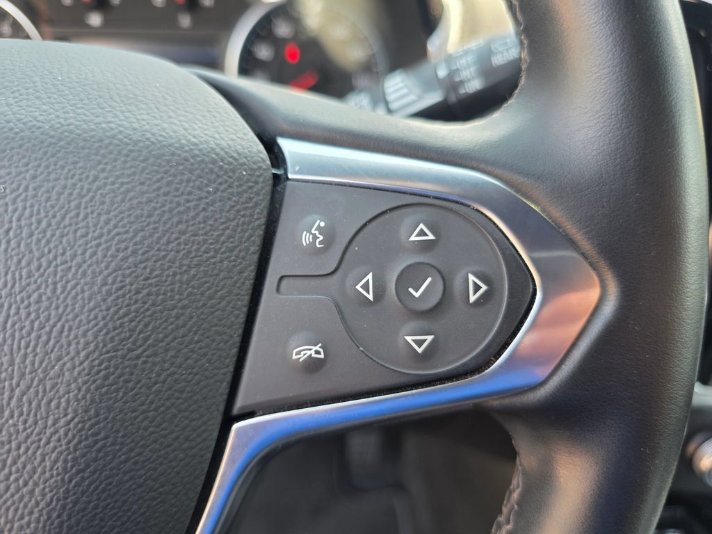 Certified 2023 Chevrolet Traverse LT FWD image 25