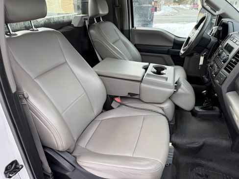Used 2018 Ford F550 4X4 2dr Regular Cab 145.3 205. image 16