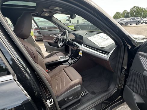 Used 2025 BMW X1 xDrive28i AWD/4WD image 31