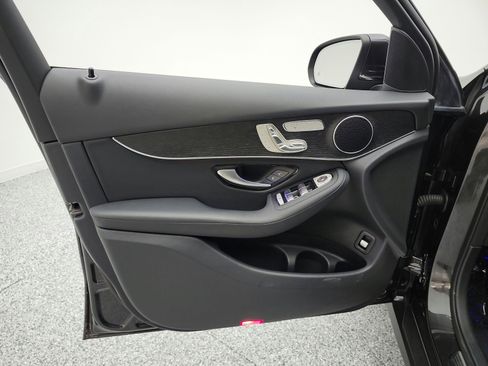 Used 2022 Mercedes-Benz GLC 300 image 14