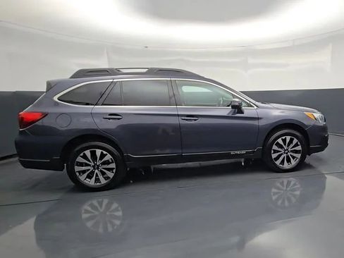 Used 2015 Subaru Outback 3.6R Limited AWD/4WD image 8