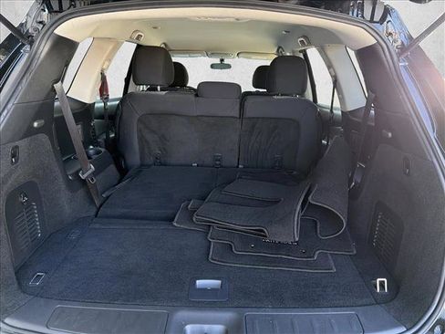 Used 2020 Nissan Pathfinder S image 25