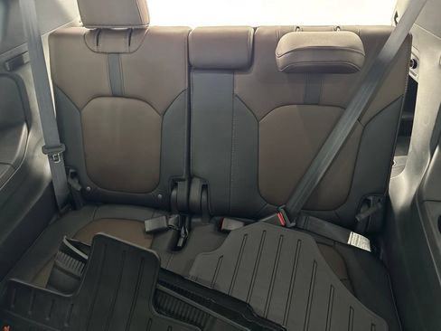 Used 2026 Honda Pilot TrailSport image 32
