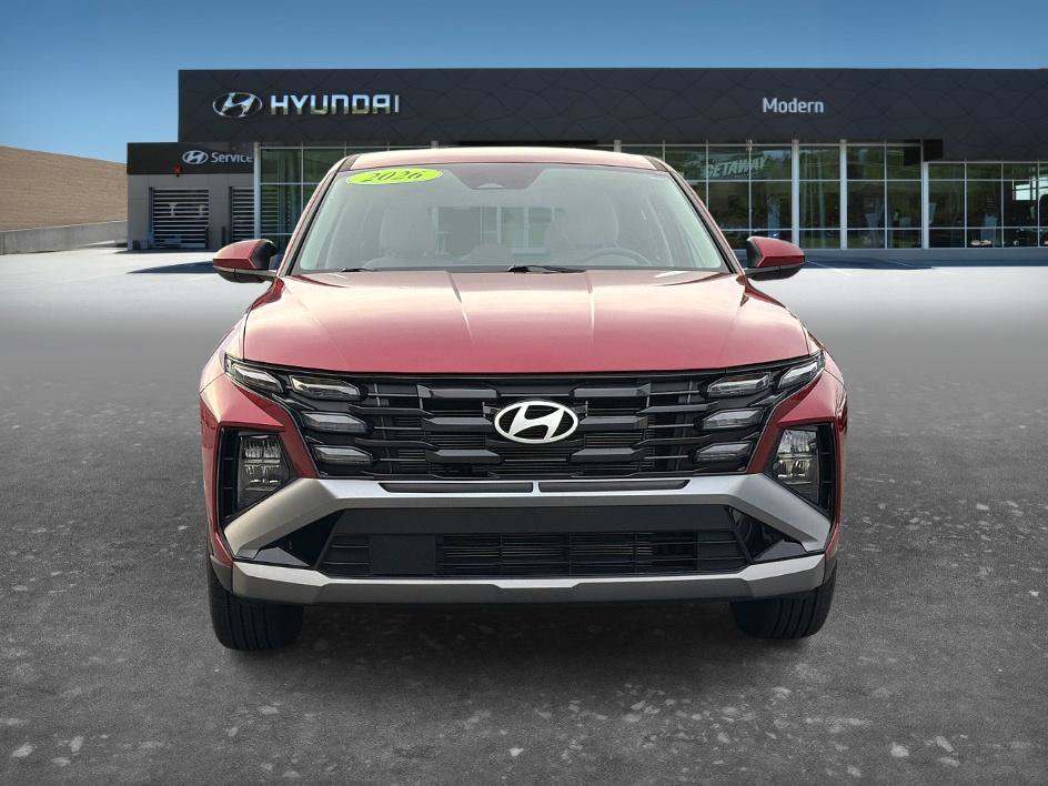 Certified 2026 Hyundai Tucson SE FWD image 2