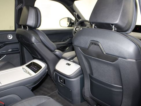 New 2025 Lincoln Navigator Reserve w/ Jet Appearance Package image 37