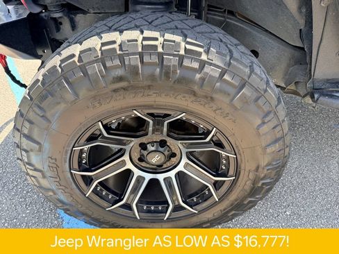 Used 2013 Jeep Wrangler Unlimited Rubicon AWD/4WD image 12